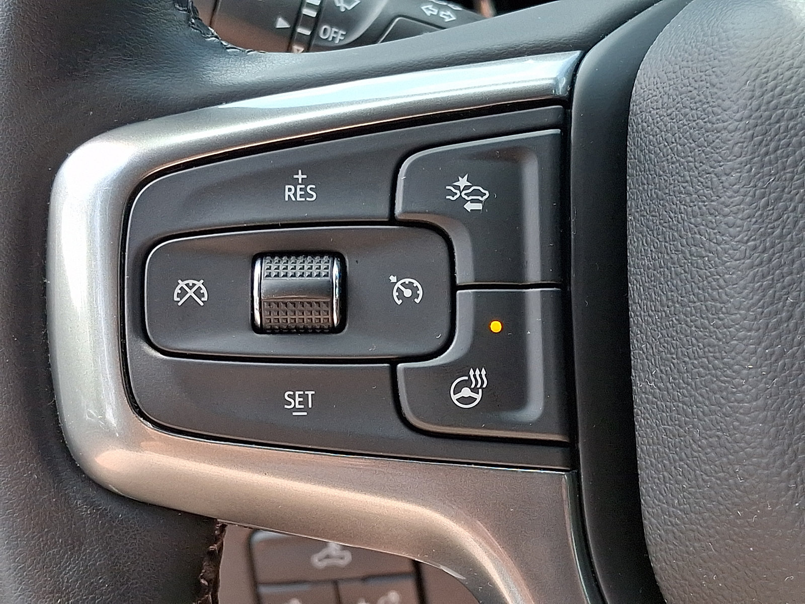 Certified 2024 Chevrolet Silverado 1500 LT AWD/4WD image 21