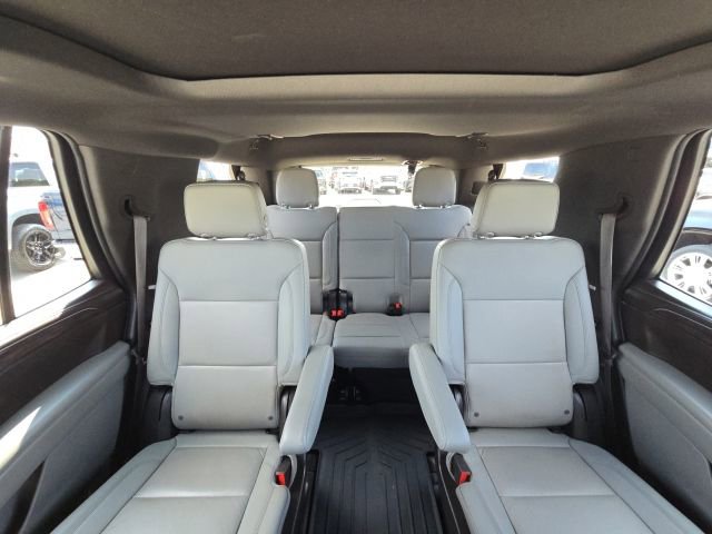 Used 2023 Chevrolet Tahoe Z71 w/ Luxury Package AWD/4WD image 18