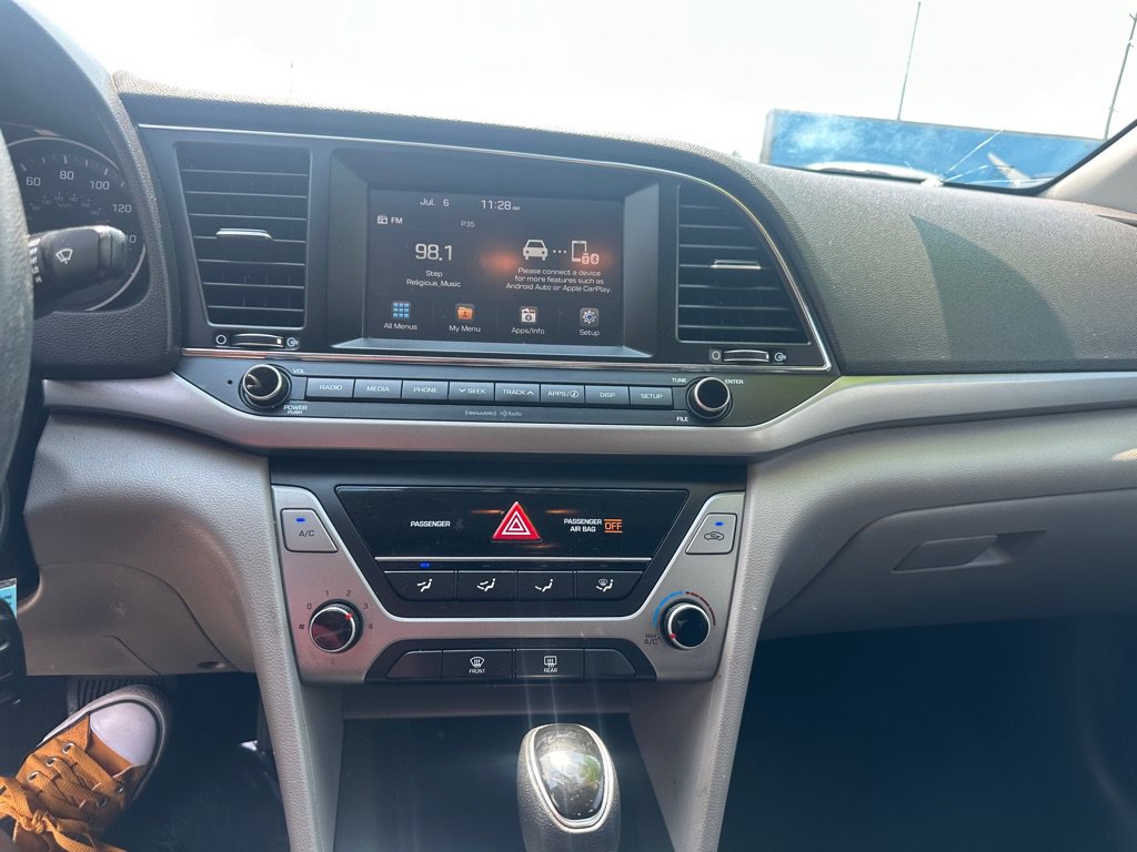 Used 2018 Hyundai Elantra SEL FWD image 13
