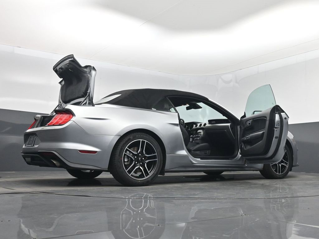 Used 2021 Ford Mustang Premium image 31