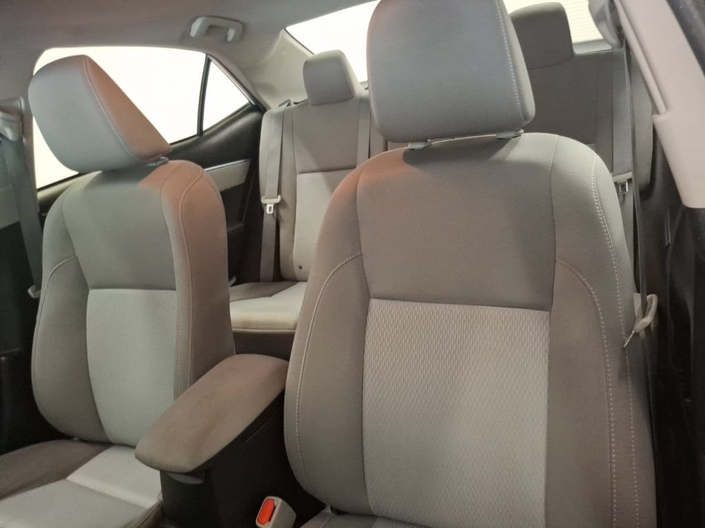 Used 2016 Toyota Corolla LE FWD image 17