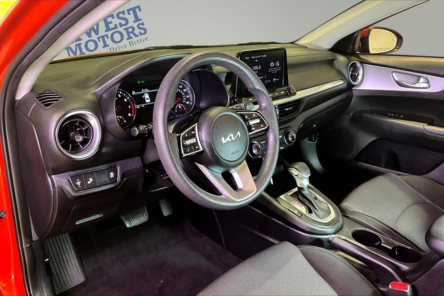 Used 2023 Kia Forte LXS w/ LXS Technology Package FWD image 17