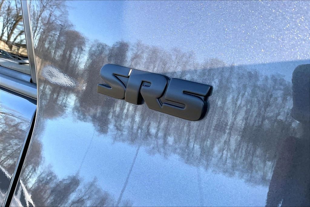Used 2023 Toyota 4Runner SR5 Premium w/ Moonroof Package image 24