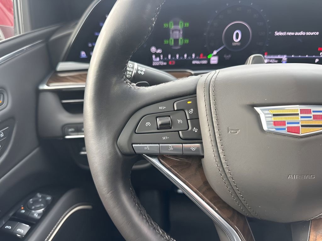 Used 2024 Cadillac Escalade ESV Premium Luxury Platinum image 18