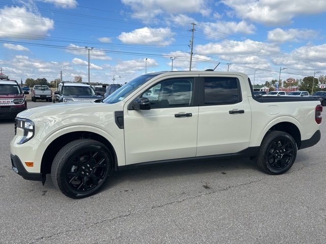 New 2025 Ford Maverick XLT w/ Black Appearance Package image 28