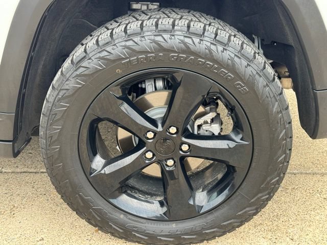 Used 2025 Jeep Grand Cherokee Limited w/ Luxury Tech Group II AWD/4WD image 19