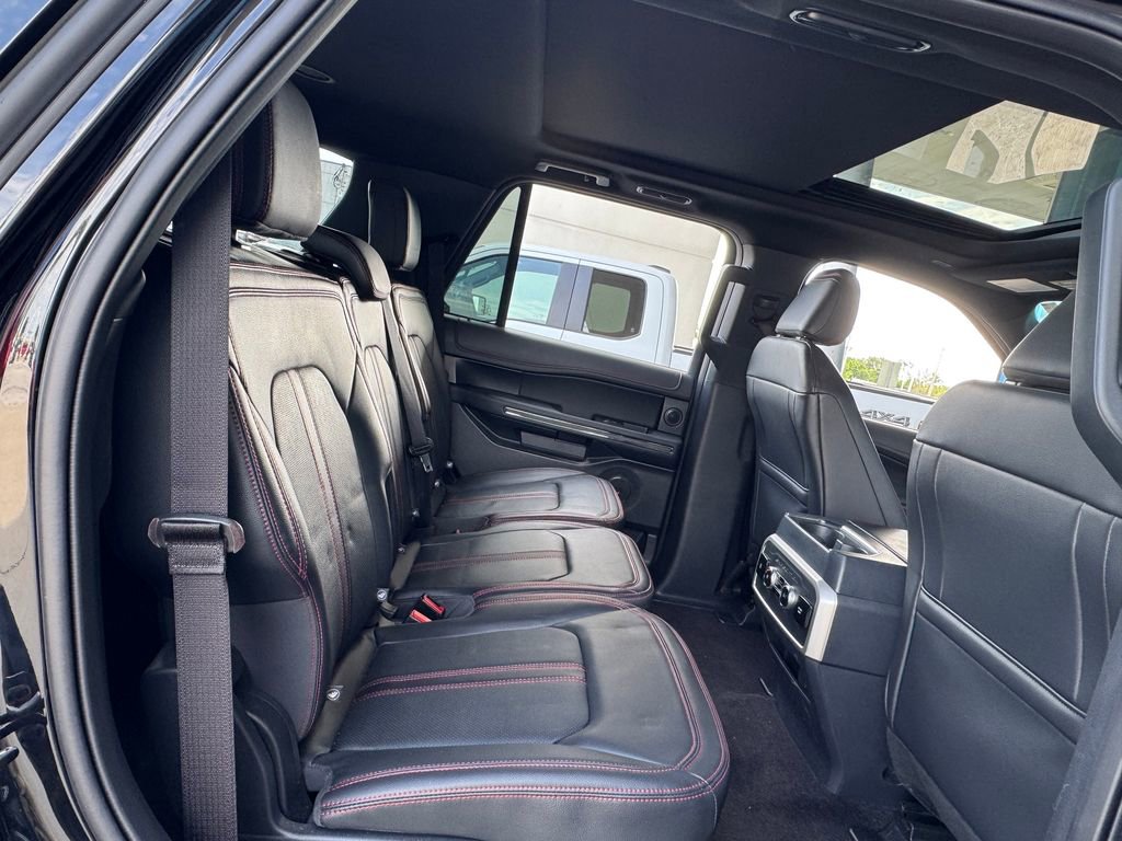 Used 2023 Ford Expedition Limited AWD/4WD image 33