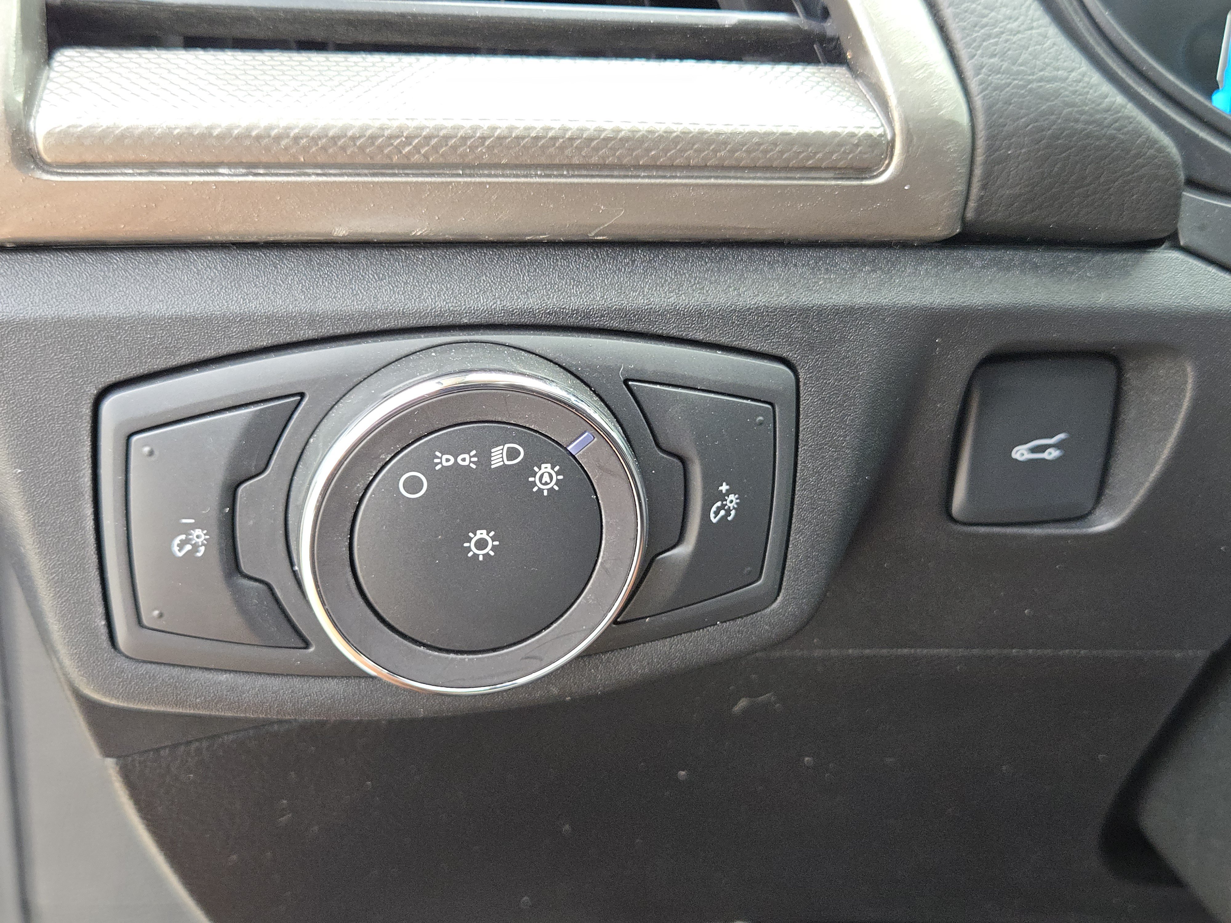Used 2019 Ford Fusion S FWD image 20
