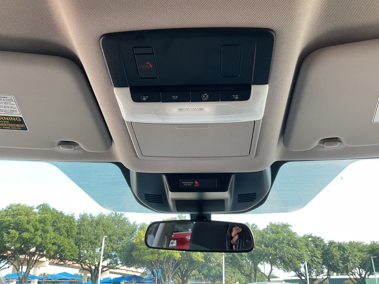 Used 2025 Nissan Rogue SV FWD image 19