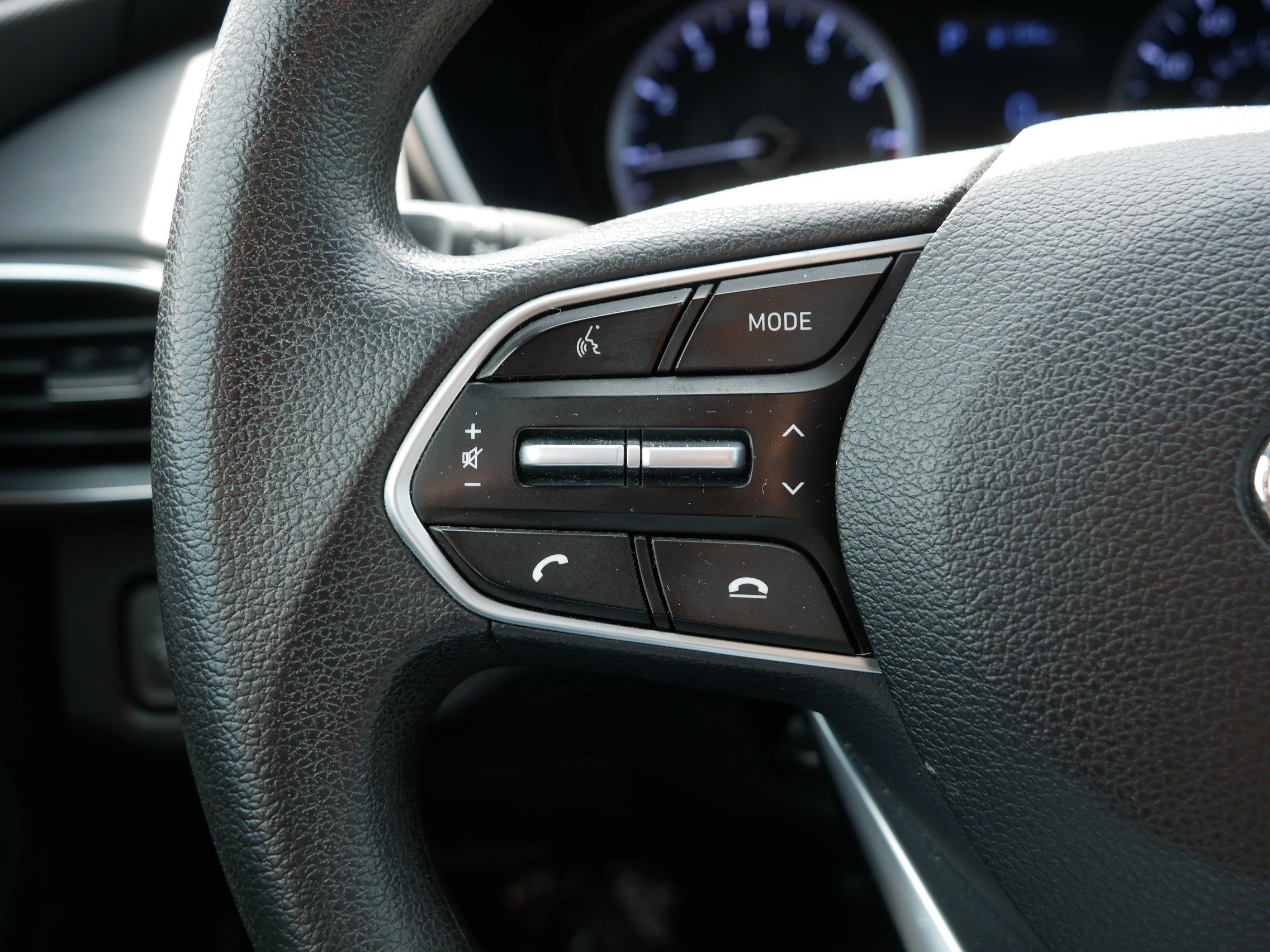 Used 2019 Hyundai Santa Fe SE AWD/4WD image 30