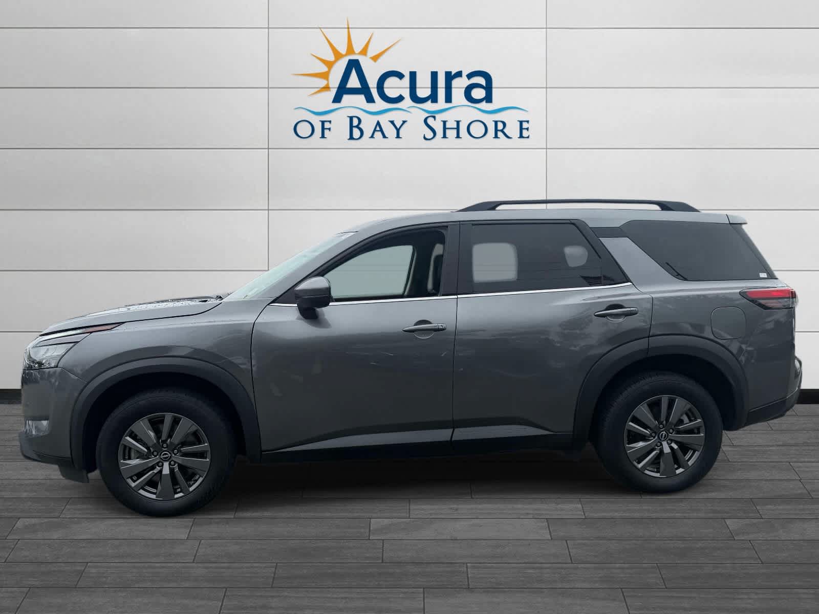 Used 2024 Nissan Pathfinder SV AWD/4WD image 4