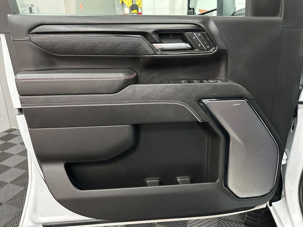 Used 2024 GMC Sierra 2500 AT4X image 19