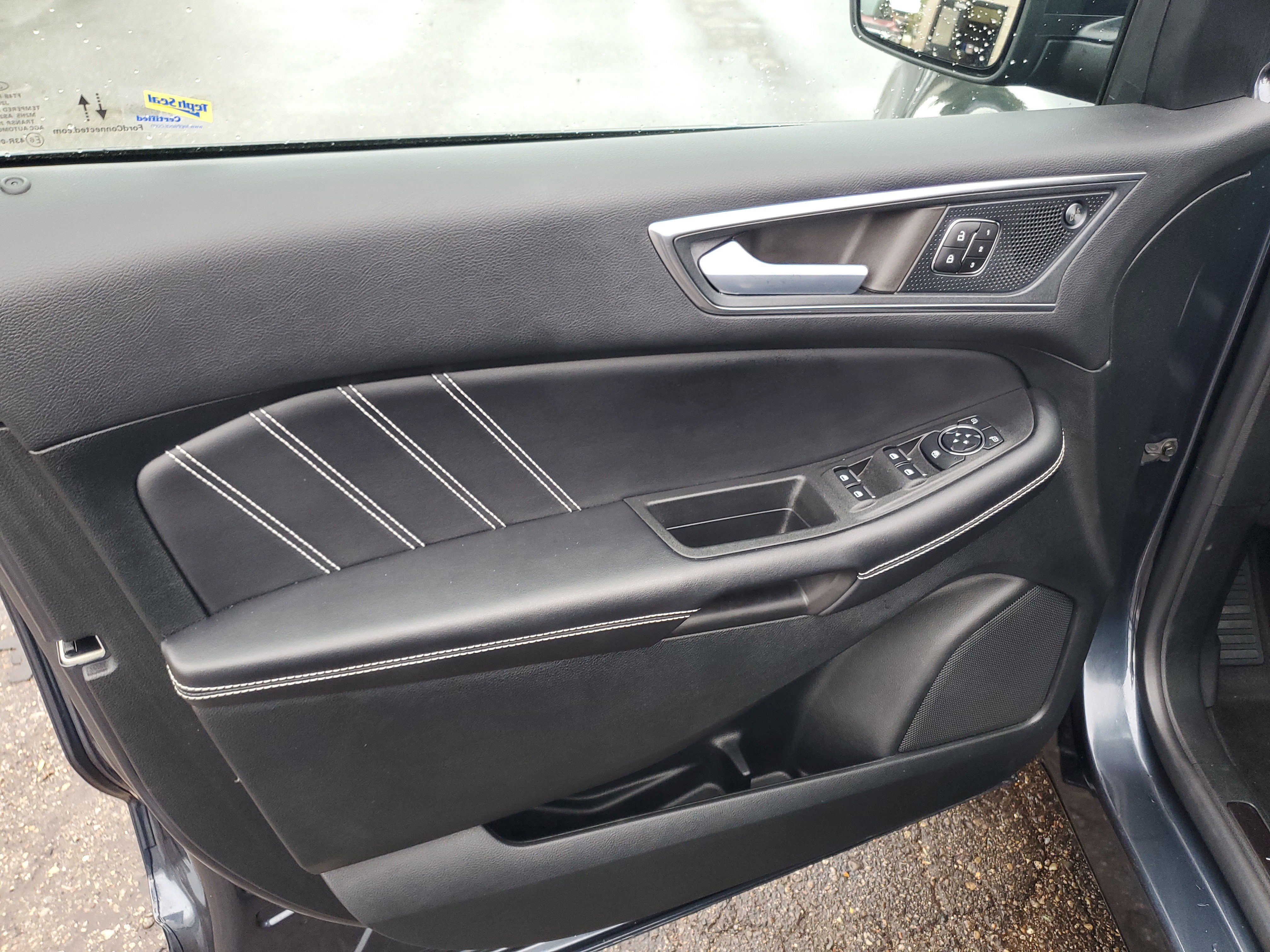 Used 2023 Ford Edge ST image 10