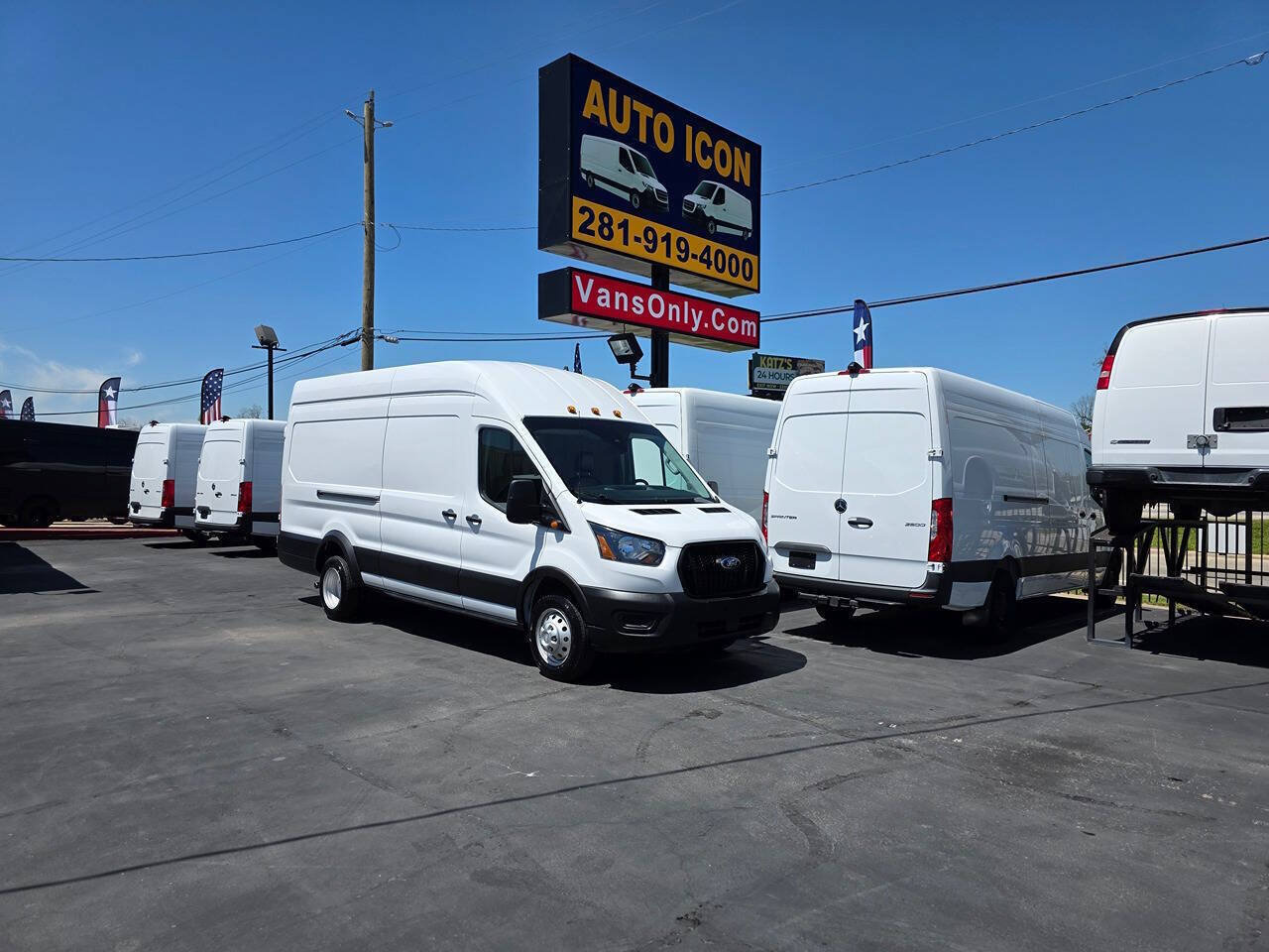 Used 2023 Ford Transit 350 148 High Roof Extended DRW RWD image 25