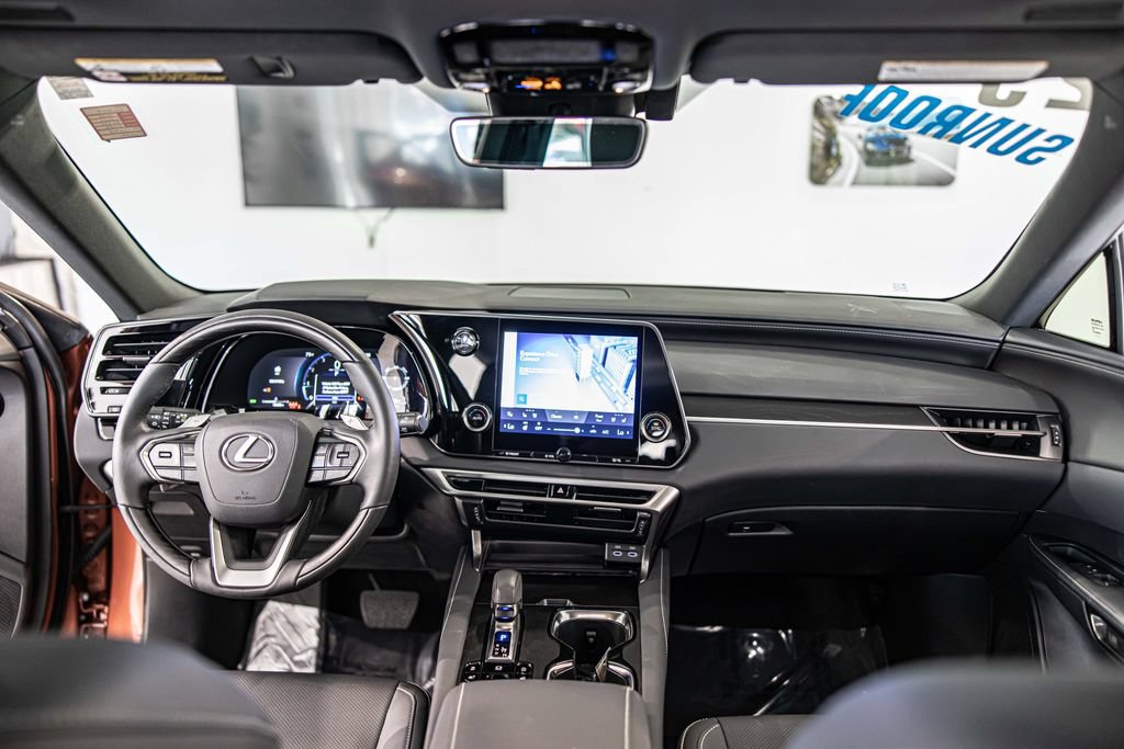 Used 2025 Lexus RX 350 Premium w/ Accessory Package (P1) AWD/4WD image 34