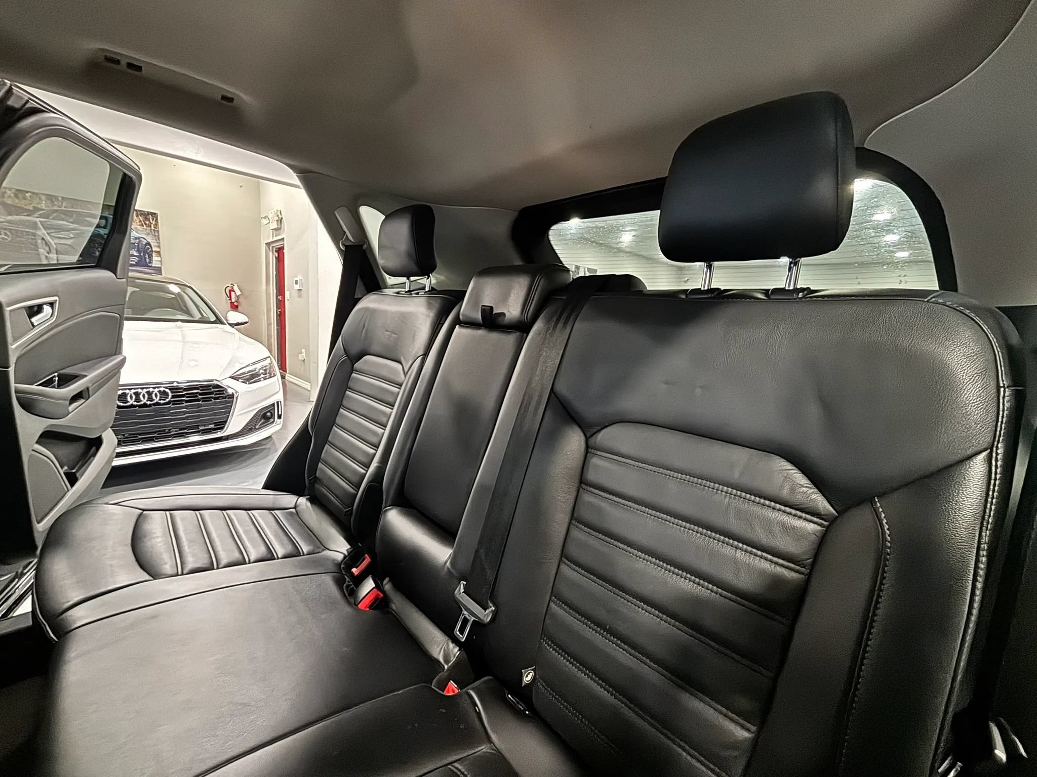 Used 2017 Ford Edge SEL w/ Equipment Group 201A FWD image 14