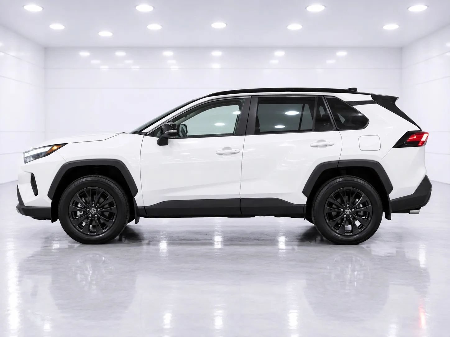 Used 2025 Toyota RAV4 LE FWD image 2