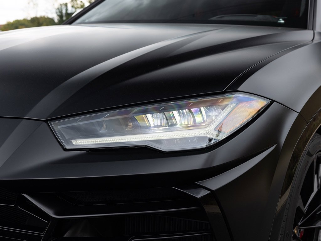Used 2022 Lamborghini Urus AWD/4WD image 13