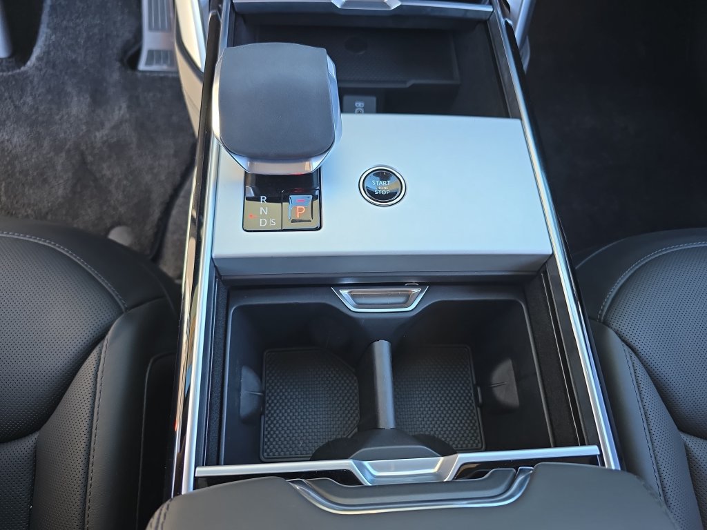 New 2026 Land Rover Range Rover SE AWD/4WD image 27