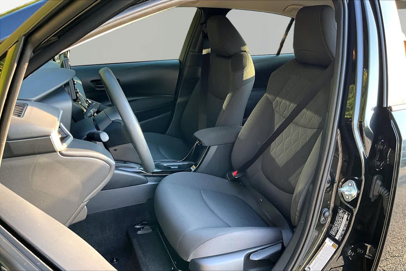 Certified 2022 Toyota Corolla LE FWD image 8