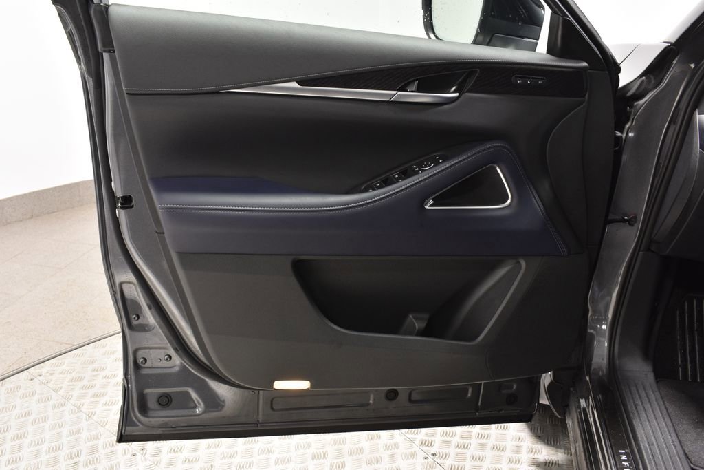 New 2026 INFINITI QX60 Sport w/ Dark Cargo Package image 10