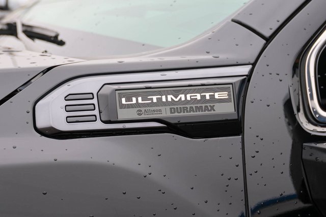 Used 2024 GMC Sierra 3500 Denali Ultimate image 8