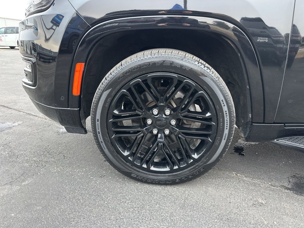 Used 2024 Jeep Wagoneer Series II image 20