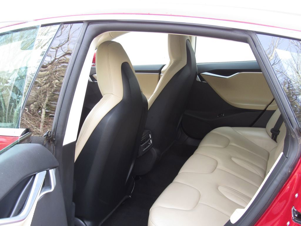 Used 2015 Tesla Model S 85D image 14