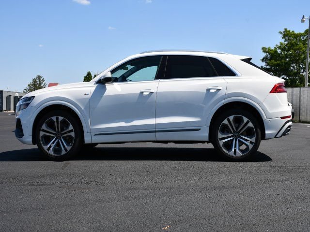 Used 2022 Audi Q8 Premium Plus w/ Premium Plus Package AWD/4WD image 4