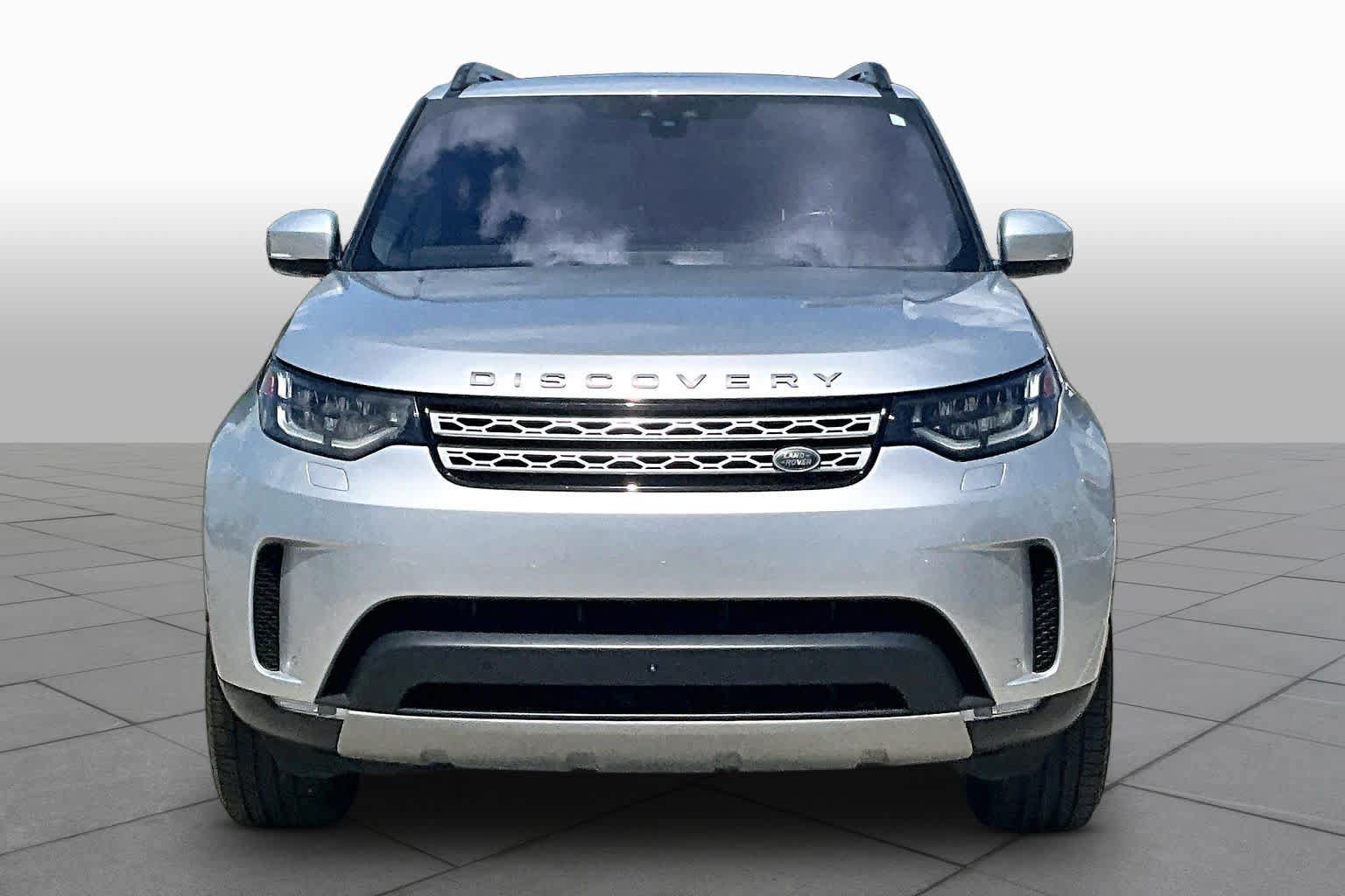 Used 2018 Land Rover Discovery HSE AWD/4WD image 3