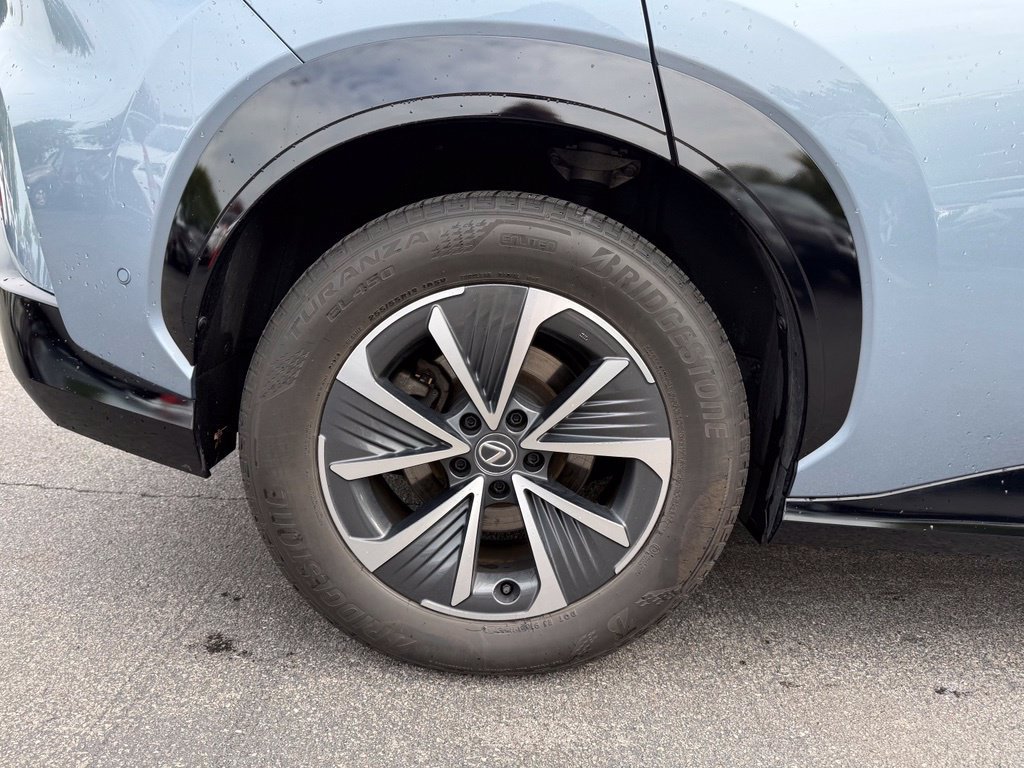 Used 2023 Lexus RZ 450e Premium w/ Technology Package AWD/4WD image 28