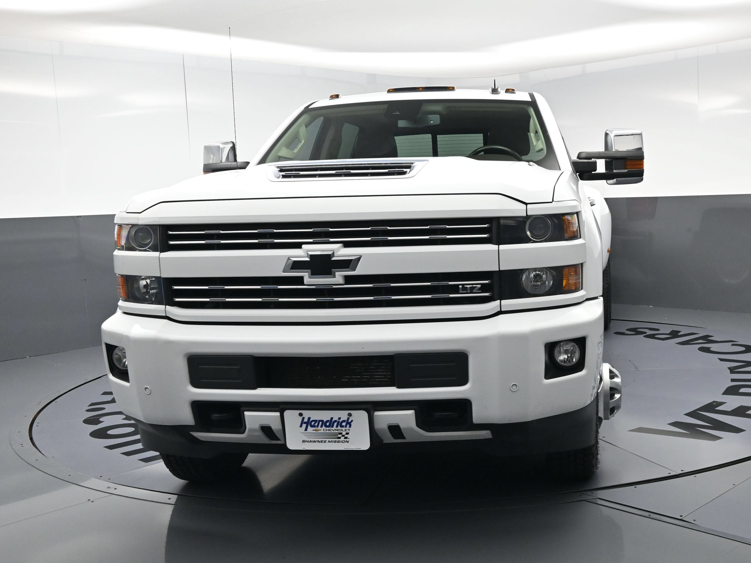 Used 2018 Chevrolet Silverado 3500 LTZ w/ Duramax Plus Package AWD/4WD image 5