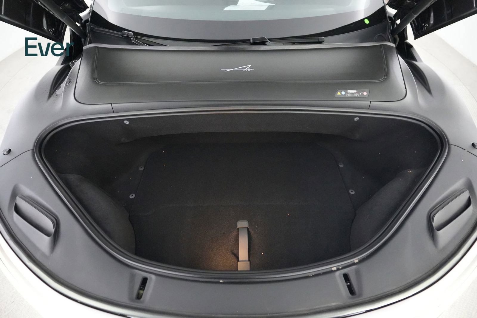 Used 2024 Lucid Air Touring image 25