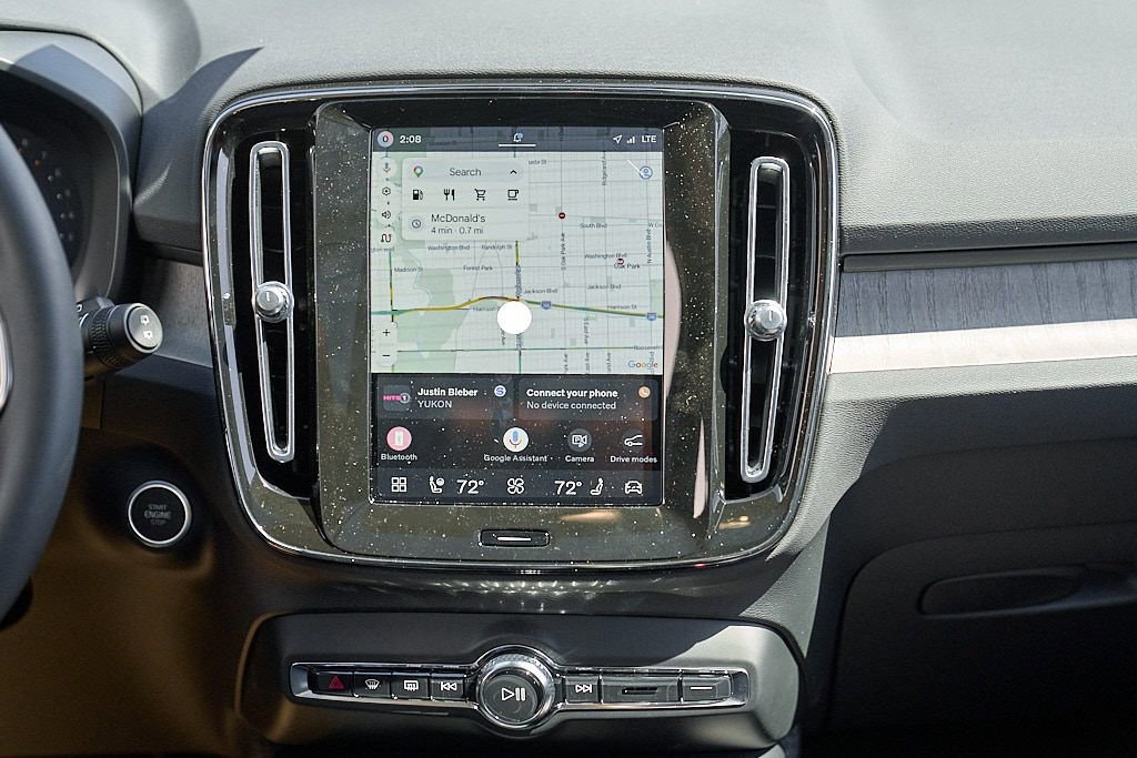 New 2026 Volvo XC40 B5 Plus w/ Climate Package AWD/4WD image 26
