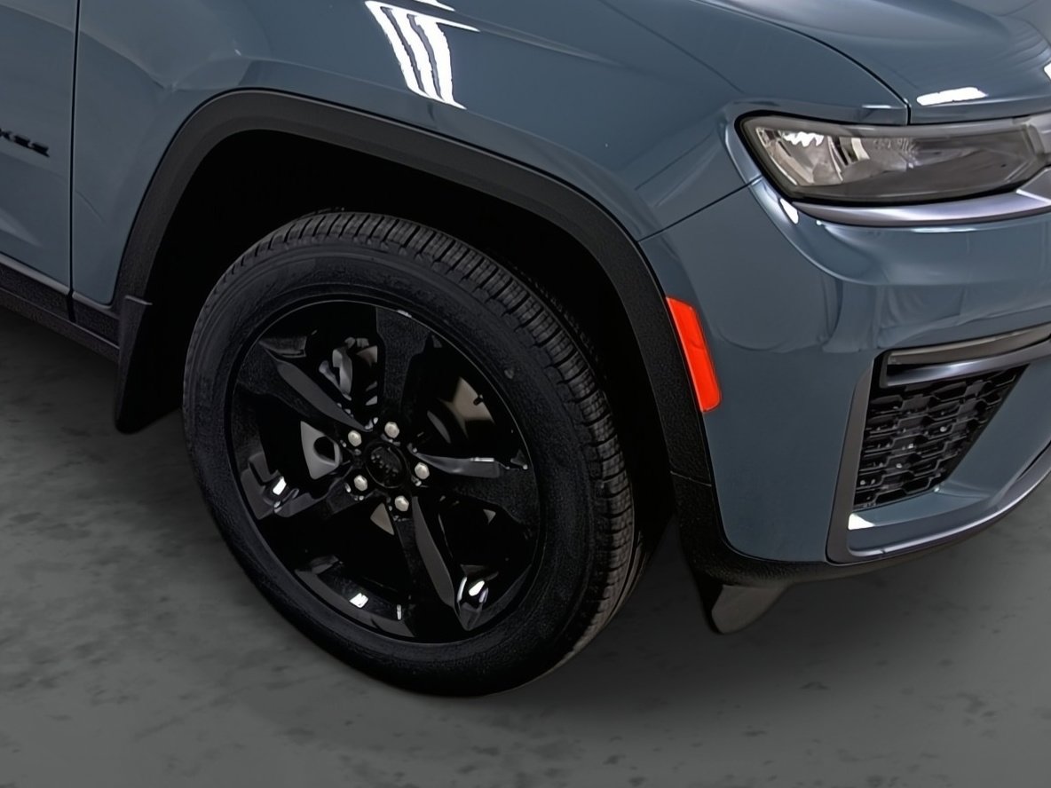 New 2026 Jeep Grand Cherokee Limited image 14