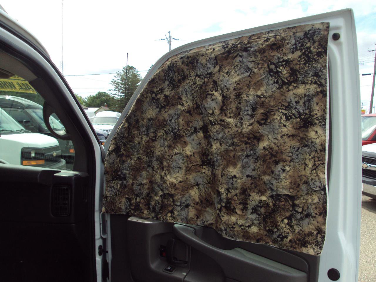 Used 2014 GMC Savana 1500 LT w/ LT Preferred Equipment Group AWD/4WD image 28