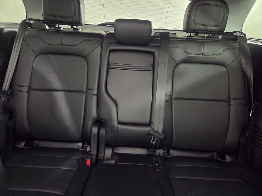 Used 2022 Lincoln Corsair FWD w/ Premium Package image 25