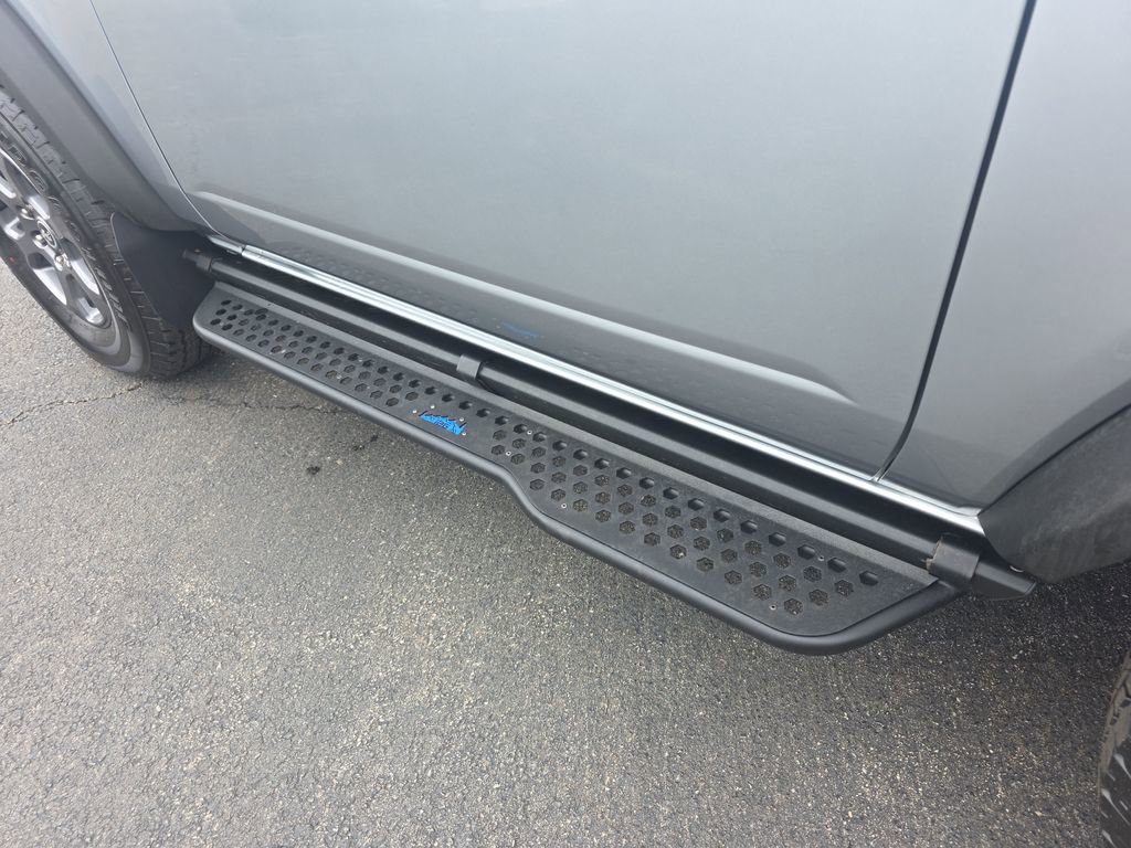 Certified 2023 Ford Bronco Black Diamond image 16