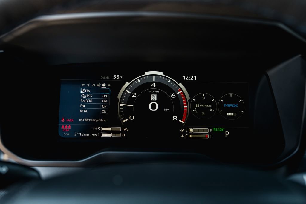 Used 2026 Toyota Tundra Platinum w/ TRD Off-Road Package image 15