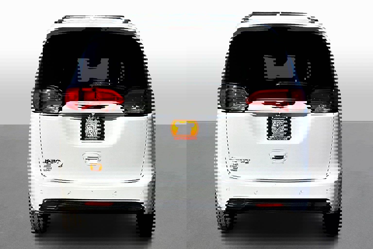 Used 2020 Chrysler Pacifica Touring-L w/ Advanced Safetytec Group image 4