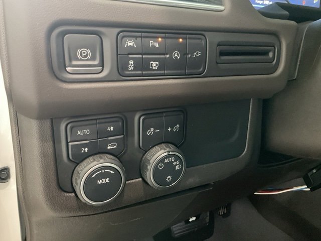 Used 2022 Chevrolet Tahoe LT w/ Luxury Package image 9