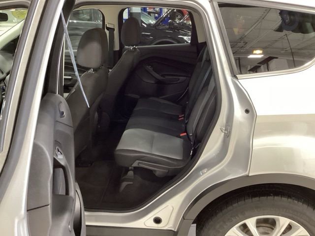 Used 2017 Ford Escape SE image 12