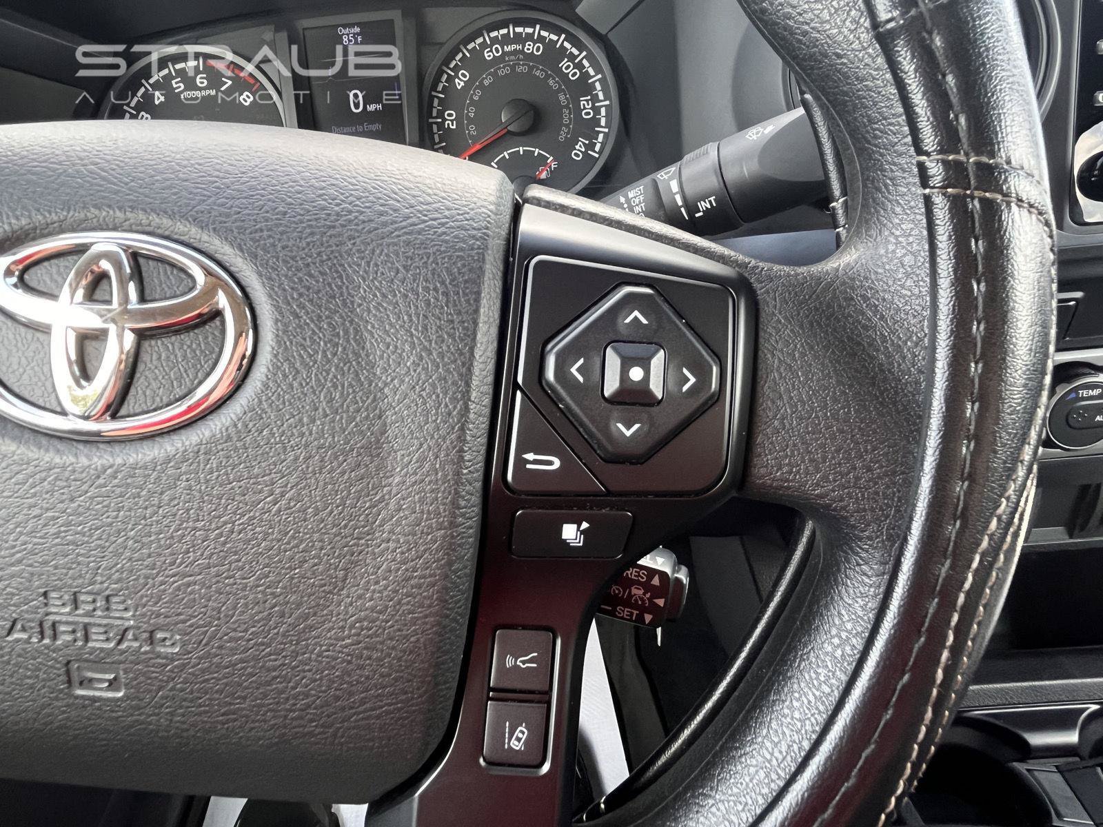Used 2022 Toyota Tacoma SR AWD/4WD image 20