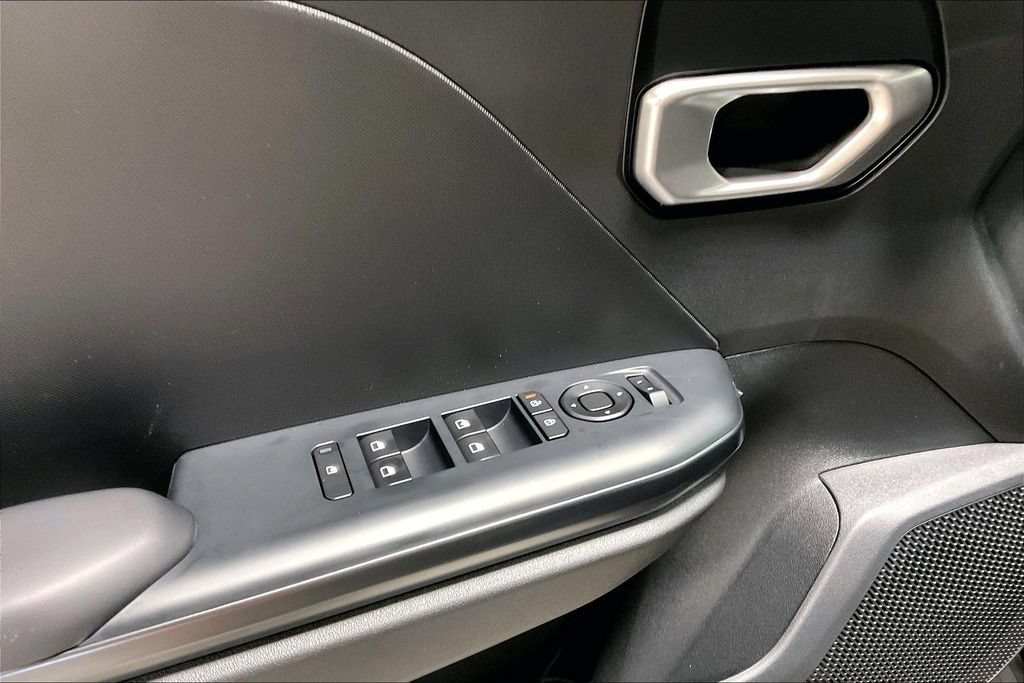 New 2026 Kia K4 FWD image 18