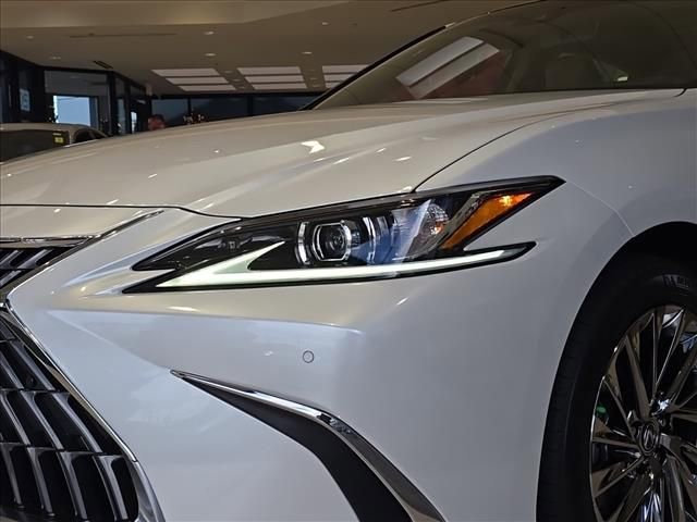 New 2025 Lexus ES 350 w/ Luxury Package image 12