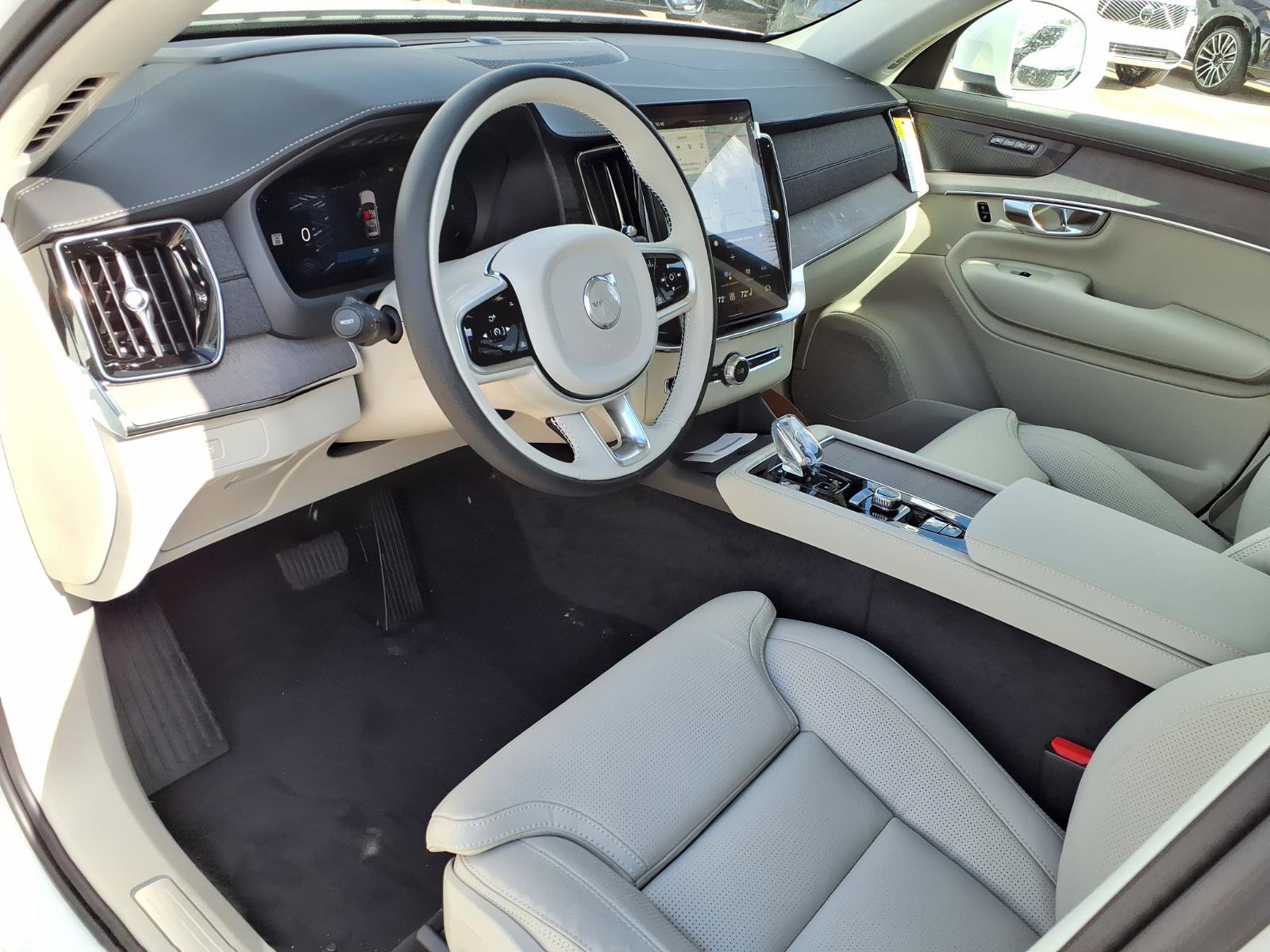 New 2026 Volvo XC90 B6 Ultra w/ Protection Package Premier image 12