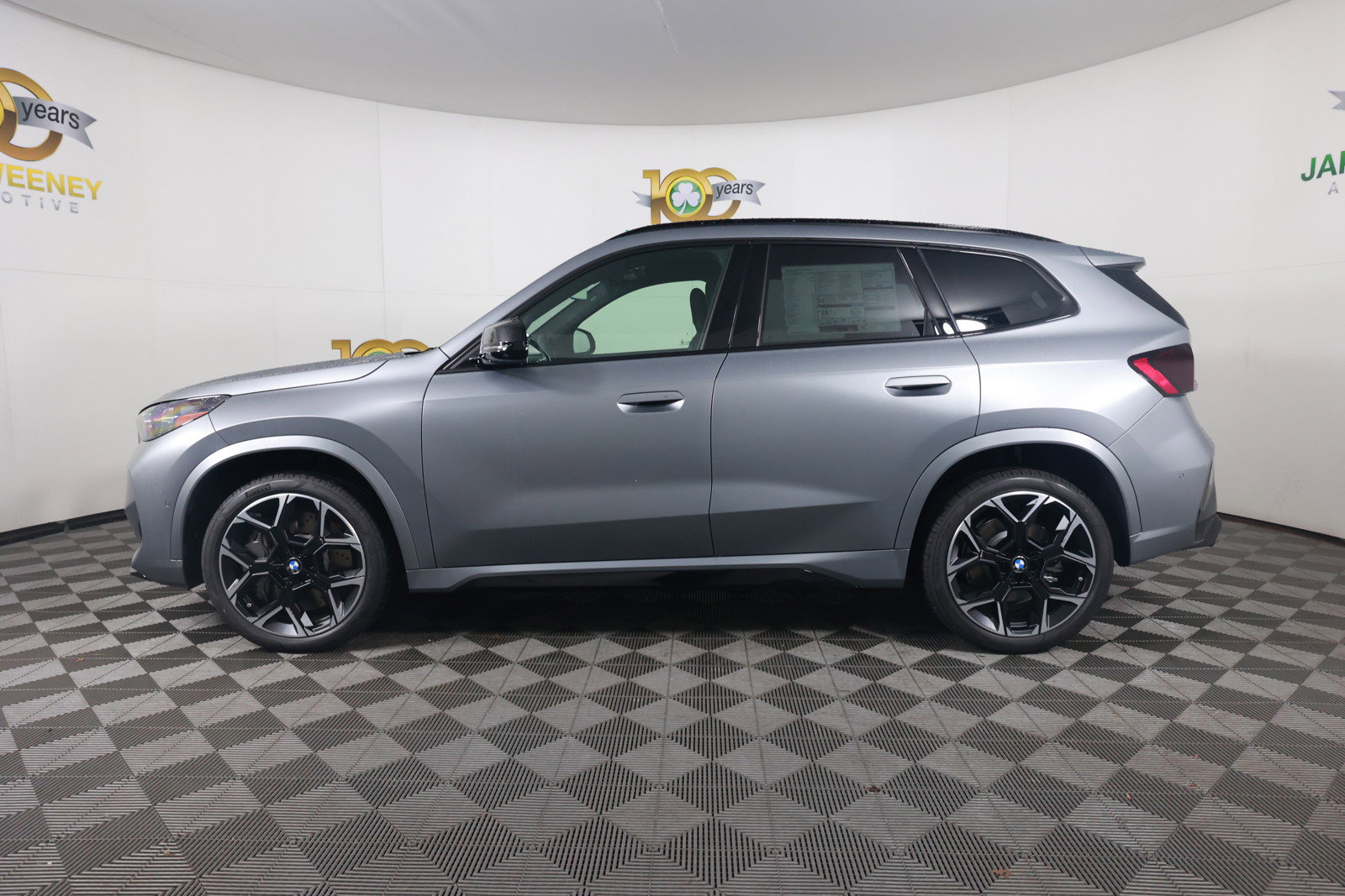 Certified 2025 BMW X1 M35i w/ Premium Package image 4