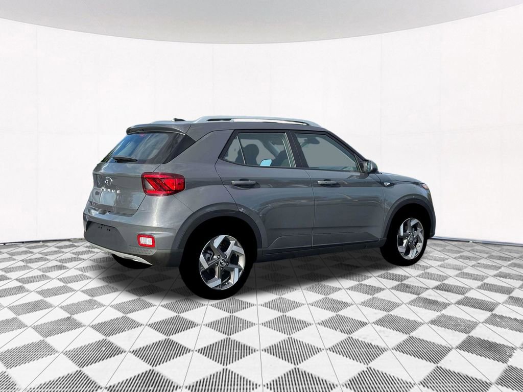 New 2026 Hyundai Venue SEL FWD image 13