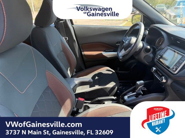 Used 2020 Nissan Kicks SR image 9