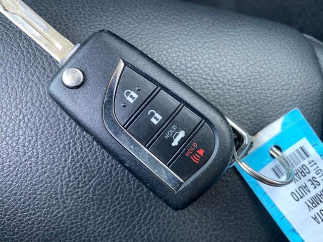 Used 2023 Toyota Camry SE image 22